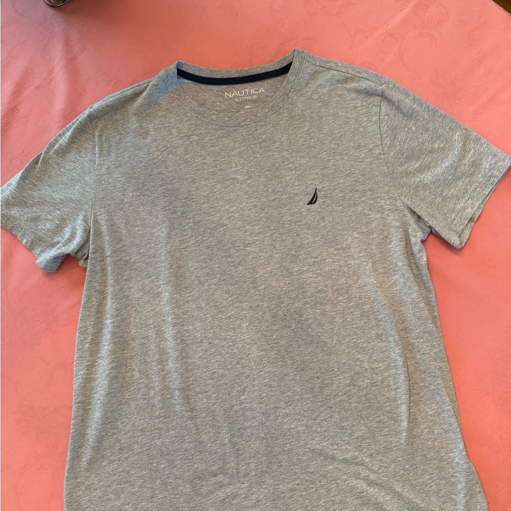 Nautica Men's Gray T-Shirt